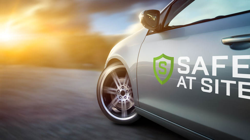 bil med Safe At Site-logtyp